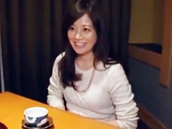 肉感巨乳のブロンド外国人が日本人の固いチンポに激イキ巨乳素人お姉さんの無料アダルト動画