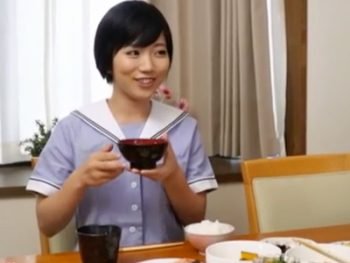 妻の連れ子に発情し、生娘マンコに何度も種付けする鬼畜父巨乳女子校生美少女中出し近親相姦の無料ポルノ動画