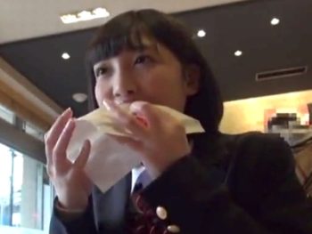 赤羽でナンパしたロリフェイスJKが抜いだら超巨乳！孕ませ欲求高まってガチ中出し！巨乳女子校生美少女中出しナンパのアダルト動画