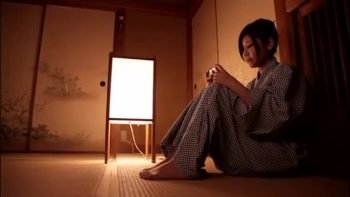 エッチなグラマラスボディの巨乳妻と温泉旅行へ！巨乳素人人妻フェラ手コキの無料ポルノ動画