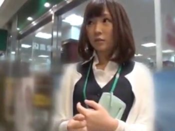 素人OLをナンパ→ホテルに連れ込み即ハメ痙攣ガチイキ！素人お姉さんOLハメ撮りナンパの無料セックス動画