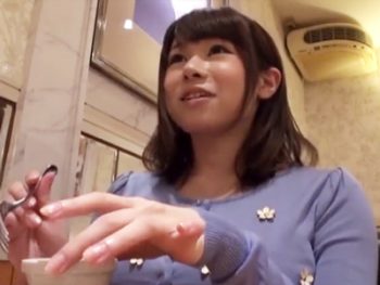 SNSで知り合ったデカパイ専門学生(19)と即日ハメ撮り！巨乳素人美少女痴女顔射ハメ撮りナンパのエロ動画