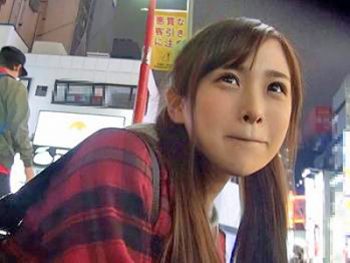 東北からガラガラ引いて上京しカフェを探してた神待ちJKをナンパ円光素人女子校生美少女のアダルトエロ動画