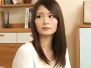 教え子に優しくしてたら勘違いされて中出しレイプされた美人家庭教師美少女中出しレイプのアダルト動画