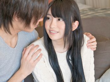 イケメンに照れちゃうけど体は素直に感じちゃう美少女巨乳素人美少女のアダルトエロ動画