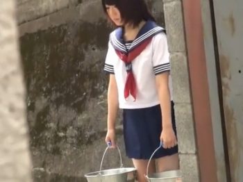 バケツ持たせる体罰を未だにやってる鬼畜教師が今問題になってる性犯罪をｗ女子校生レイプのアダルト動画