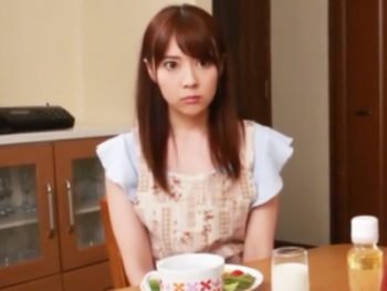 顔の割にドエロイ身体してる息子嫁を義父が犯す！さらにそれを知った大家までもが…巨乳痴女人妻レイプ近親相姦胡桃沢ももこのアダルト動画