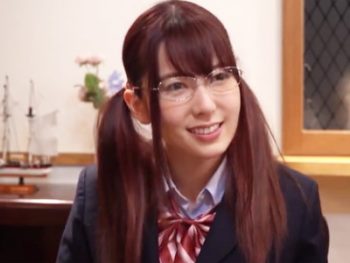 彼女と中出しSEXする息子に嫉妬した父親が弱みで脅してNTR中出しレイプｗ巨乳女子校生めがね中出しレイプのアダルト動画