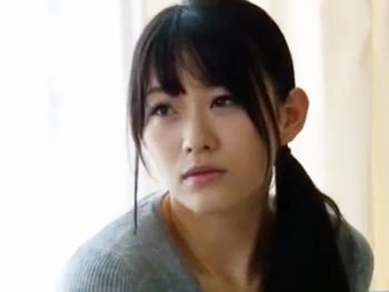 美しい研究者が実験段階のクスリを飲んで豹変した同僚にレイプされる！お姉さん顔射レイプのエロ動画