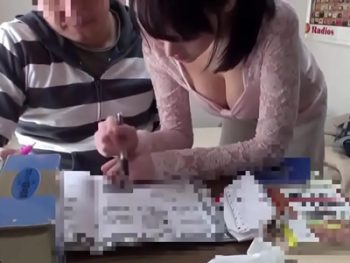 生徒に押し倒されて泣き叫びながらレイプされる家庭教師巨乳お姉さん家庭教師レイプのエロ動画