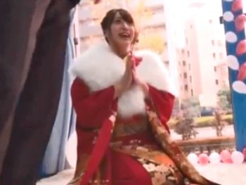 成人式当日にMM号で中出しセックス楽しんじゃうヤリマン素人！素人美少女痴女中出しのエッチ動画