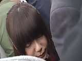 痴漢に遭遇した気の弱い女子校生が電車内で大量潮吹き女子校生美少女潮吹き痴漢のポルノ動画