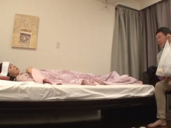 風邪で弱った叔母さんの姿にムラムラして…甥っ子との近親相姦にｗお姉さん近親相姦のアダルト動画