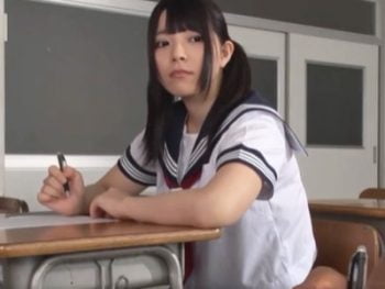 学園で目をつけられた美少女JKがクラスメイトや教師に犯され号泣女子校生美少女中出しイラマチオレイプ3PのアダルトSEX動画