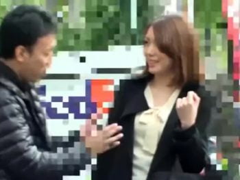 ナンパした素人妻が無許可中出しに涙目ガチギレ素人人妻ナンパのエロ動画