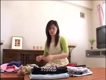 息子と近親相姦を繰り返す痴女人妻の異常すぎる性欲痴女人妻近親相姦の無料エロ動画