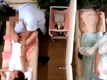 旦那と一緒にマッサージに来たはずなのに…薄い壁1枚を隔ててエロマッサで発情するイケナイ奥様...