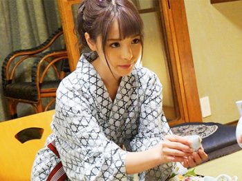 死ぬほど大嫌いな上司と出張先の温泉旅館で相部屋になり絶倫チンポに何度もイカされるOL美少女OLレイプの無料エロ動画