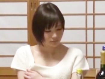 プライベートモードのAV女優が飲みの席で唐突にハメられ戸惑う一部始終美少女顔射ハメ撮りのアダルトエロ動画