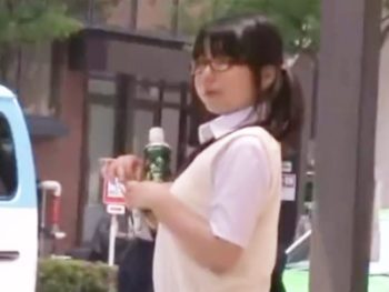 平凡な日常を送っていた地味メガネJKが鬼畜2穴中出しレイプされる女子校生中出しレイプアナルのアダルトビデオ動画