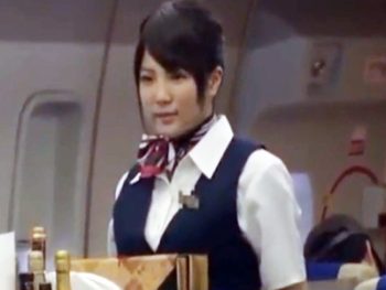 巨乳おっぱいのCAを死角へと追い込み無理やり中出しレイプ！巨乳お姉さん中出しレイプのアダルトSEX動画