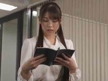 狙われた社長秘書！清掃員の男が力任せに強制レイプ！お姉さんOLレイプのアダルト動画