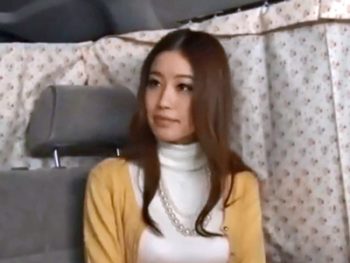 インタビューと称して素人妻ナンパ→乗り気だったので即ホ連れ込み中出しハメ撮りｗ素人痴女人妻中出しハメ撮りナンパの無料アダルト動画