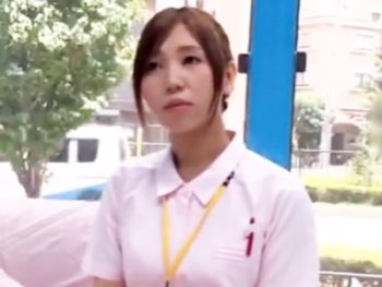 現役ナースをMM号連れ込み→デカチンねじ込み強制中出しｗ巨乳素人お姉さん看護婦中出しハメ撮りナンパの無料エロ動画