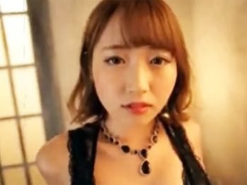 催眠と媚薬効果で感度が何十倍にも跳ね上がり覚醒状態で失神寸前ファックｗ美少女顔射のアダルト動画