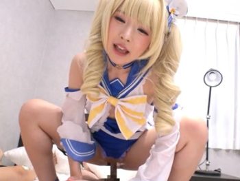 身長142cmのメスガキレイヤー登場！パイパンキツマンに精子注入！美少女コスプレパイパン中出しフェラ手コキ潮吹きオナニー3PのAV無料動画