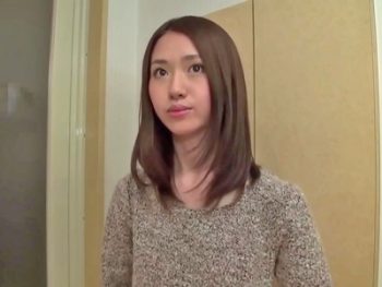 外国人のフリしたスレンダー美少女がナンパでフェラ抜き素人美少女フェラのエロ動画
