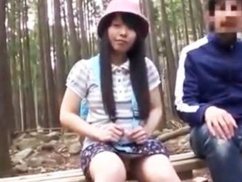 キャンプ場で実の娘に興奮してパイパンマンコに中出しキメちゃう鬼父ｗ美少女パイパン中出しレイプ近親相姦のアダルト動画