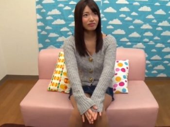 困り顔が可愛い大学生が企画へ童貞くんには優しく中出し受精素人童貞中出しナンパのアダルト動画