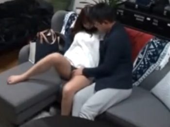 バーでナンパした美少女を早速家に連れ込みパコ素人美少女ナンパ盗撮のアダルト動画