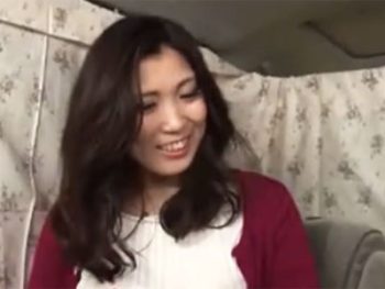 エキゾチックな雰囲気な美人妻が中出しされて着床アクメ巨乳人妻中出しのエロ動画
