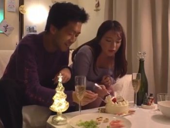 クリスマスを一緒に過ごした最愛の彼女が…正月三が日で親戚一同に寝取られた件巨乳お姉さんのアダルト動画