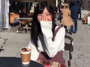 童顔でエロカワな黒髪素人→何気に陰キャな女子大生をラブホでハメ倒し！素人美少女ハメ撮りのアダルト動画