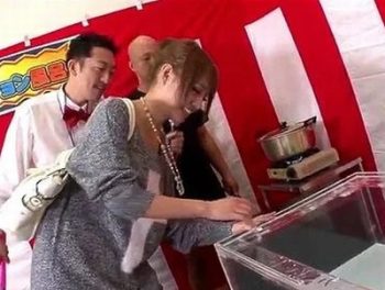 何も聞かされてなく連れてこられた素人ギャルたちが熱湯ローション風呂に耐えきれずｗ巨乳素人ギャルナンパのアダルト動画