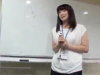 新人セクキャバが店に隠れて御法度サービス！巨乳三原ほのかのアダルト動画