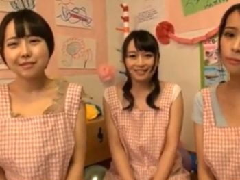 エッチな保母さんたちと幼稚園プレイ！3人そろってトリプルフェラ巨乳女教師フェラ乱交のアダルト動画