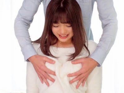 だという腰振り上手な現役JDがデビュー作で騎乗位パコ巨乳美少女ギャルデビュー作泉ひなののエロAV動画