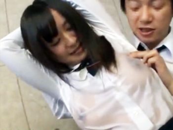 ノーブラ＆ノーパンで童貞の男子をバカにしてたら襲われて中出しされちゃった美少女JK巨乳女子校生美少女中出しのアダルト動画