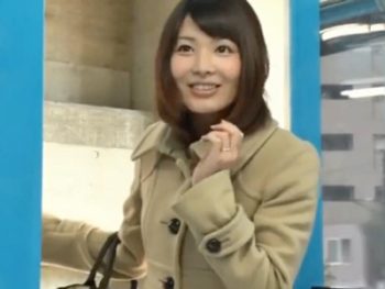 初対面の童貞くんを優しく筆下ろししてくれた人妻さん素人人妻童貞のエッチ動画