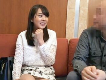 TV番組といって騙して小動物みたいな素人女子に素股をお願いww素人美少女の無料AV動画