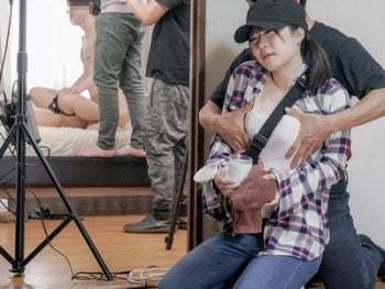 興味本位で母の友人の体に触るも…さらに求められて///痴女人妻中出し水野優香のアダルト動画