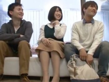 親友の彼女と2人きりにし寝取らせる悪趣味MM号ｗ巨乳素人お姉さんのアダルト動画