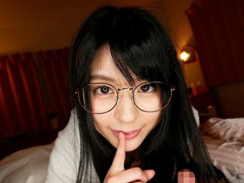 彼女の目を盗んでは誘惑してくる彼女よりカワイイJKにもう我慢できない！女子校生美少女妹めがね藤波さとりのエロ動画