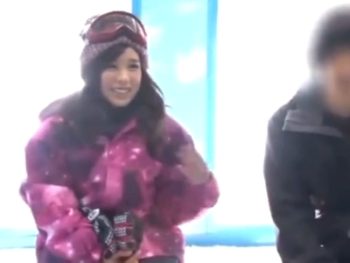 男友達と素股から我慢出来なくなって男女の友情が壊れる瞬間ｗ巨乳素人美少女お姉さん盗撮のアダルトエロ動画