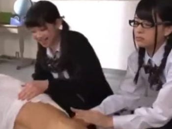 ビッチJK集団に襲われて中出し乱交不可避！女子校生美少女中出し乱交のエロ動画