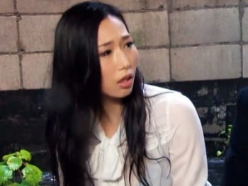 雨水で露わになった上司の透け巨乳に理性崩壊して中出しパコ巨乳OL中出しのアダルト動画